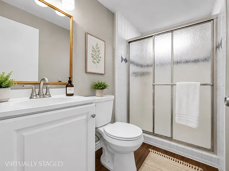 2101 W Palmyra Ave #A — Photo 13