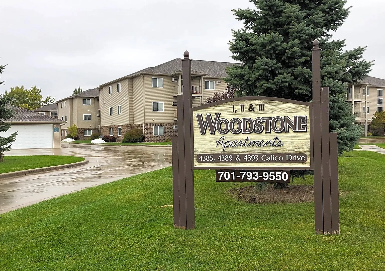 Woodstone Three — Photo 1