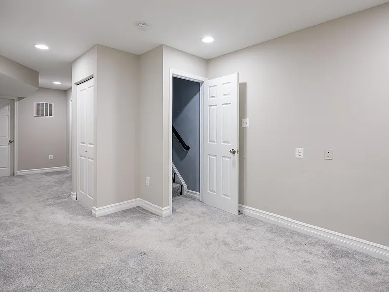 1612 Patapsco St — Photo 29