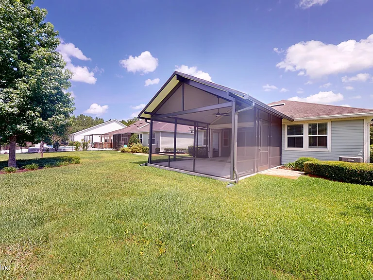 29 Lakefront Ln — Photo 31