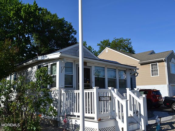 2nd image of 267 Seeley Avenue
