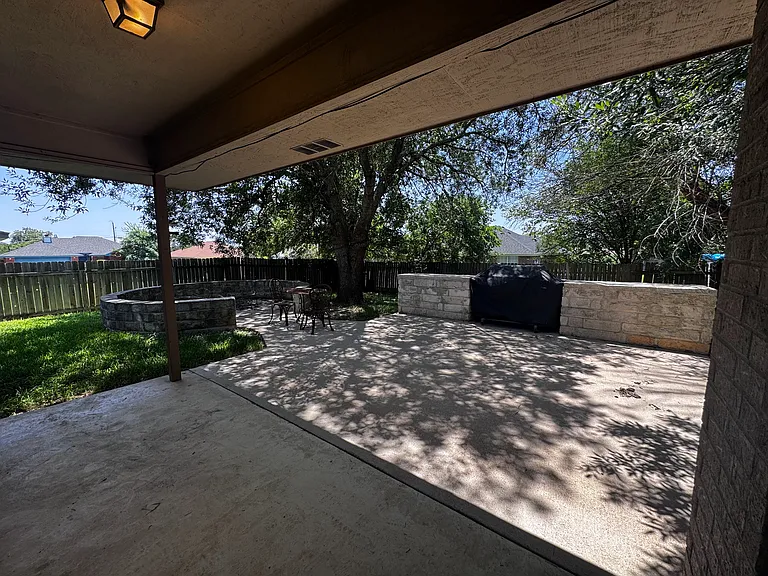 1518 Chardonnay Dr — Photo 18