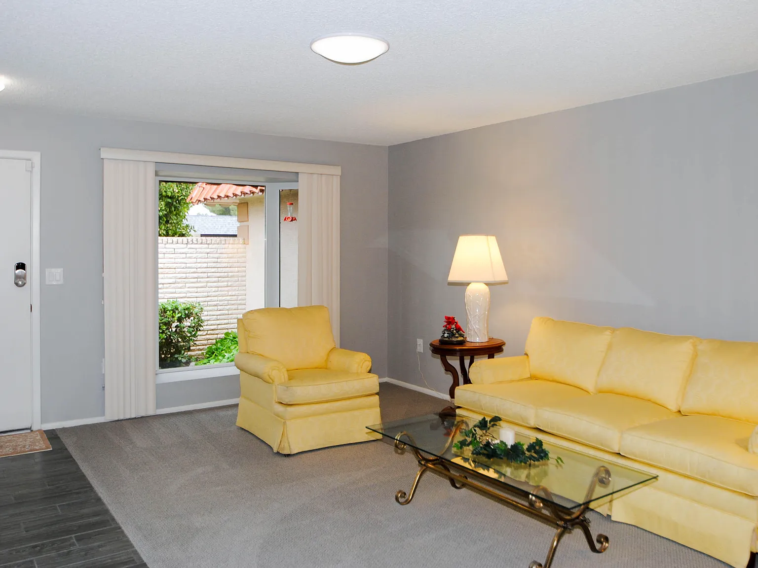 2 bed, 2.0 bath, 1660 sqft, $2,100 — Photo 3