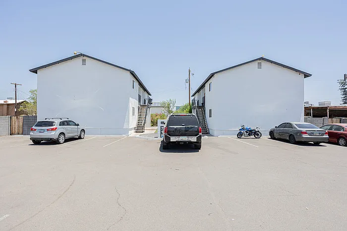 719 N 12th Ave #4 — Photo 20