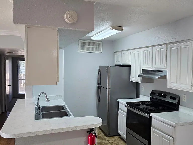 4747 Allendale Rd — Photo 50