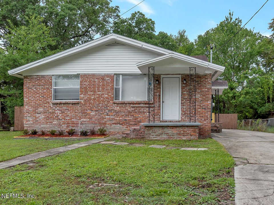 1st image of 4920 40TH ST Circle
