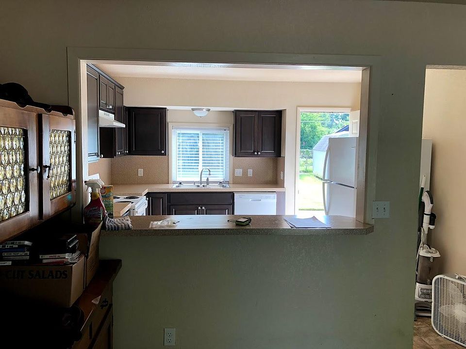 2nd image of 315 S 185th Ave E