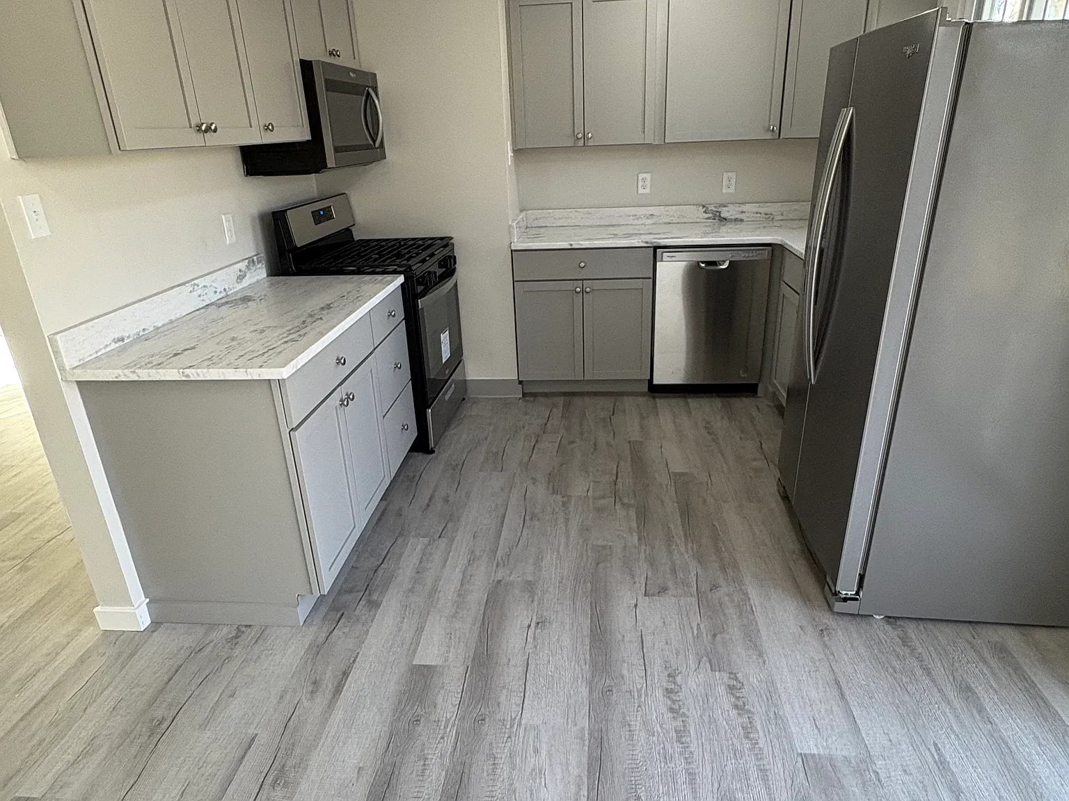 3 bed, 950 sqft, $1,350 — Photo 4