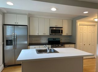 3 Charter St #3, Exeter, NH 03833