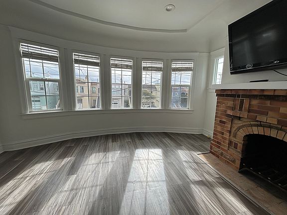 4th image of 10 W Cavour St #94014