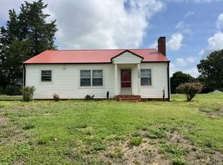 1226 Old Us Highway 421, Lillington, NC 27546