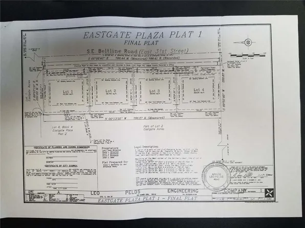 403/- Iowa Speedway Dr, Newton, IA 50208