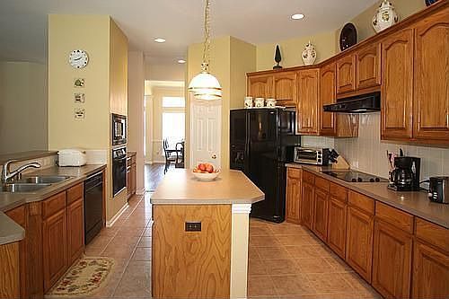 5th image of 3917 Rockwood Dr