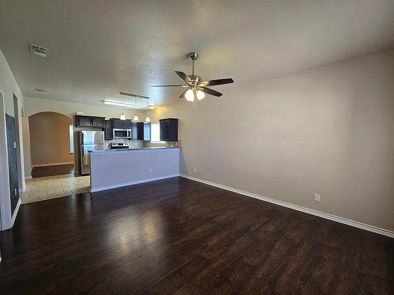 1101 Grace Point Dr #B — Photo 11