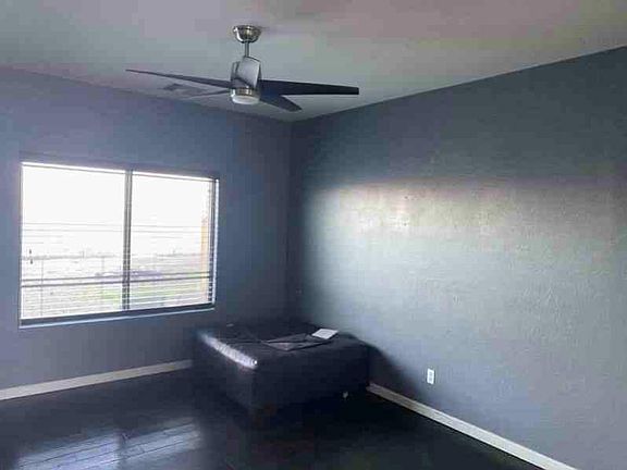 4th image of 10660 E Cliffrose Ln