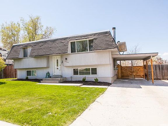 2nd image of 10462 S Larkspur Dr