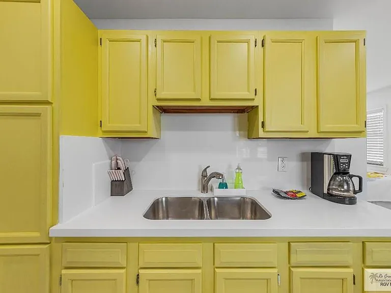 1440 Harbor Island Dr — Photo 5
