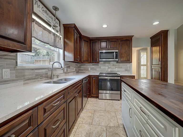 307 San Saba Dr — Photo 7