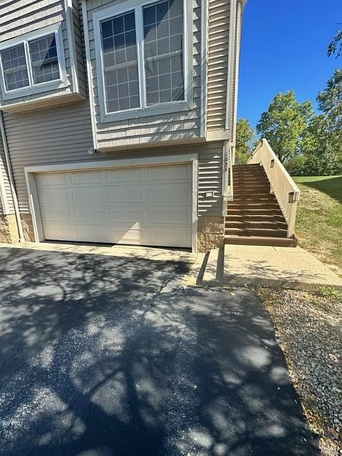 1st image of 1025 Bluestem Ln