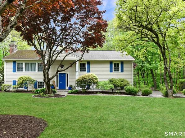 17 Grey Hollow Rd, Norwalk, CT 06850