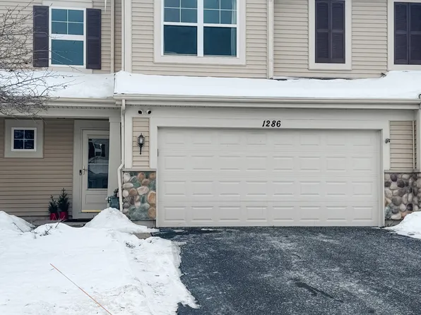 1286 Newport Cir, Hampshire, IL 60140