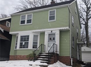 3840 Woodridge Rd, Cleveland Heights, OH 44121