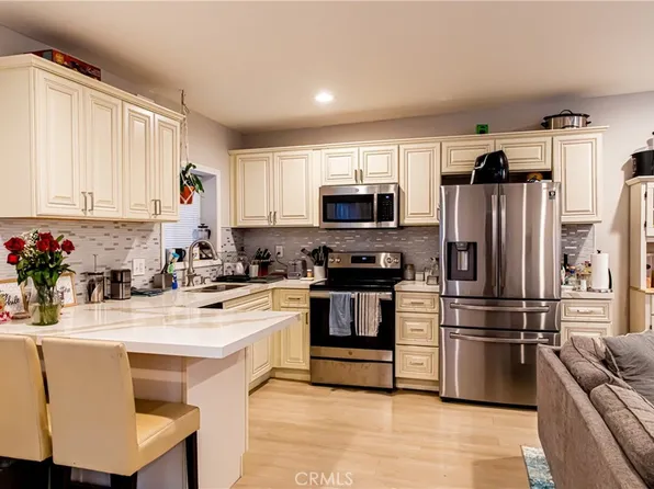 23616 Cypress Pl, Canyon Lake, CA 92587