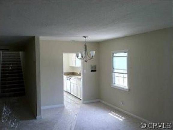 3rd image of 10040 La Salle Ave