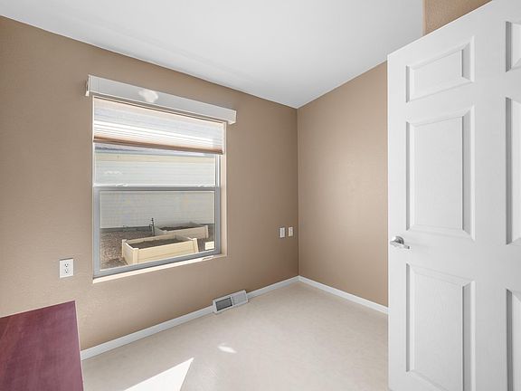 5th image of 868 Sunchase Dr