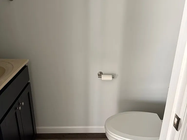 138 Delano Dr — Photo 7