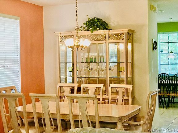 5th image of 4192 Pinewood Ln #4192