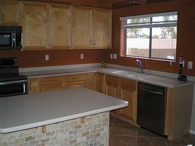 4th image of 12722 W Earll Dr