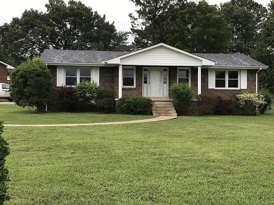 1st image of 100 Wade Dr