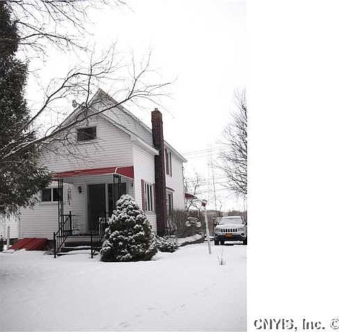 1st image of 413 Portage St