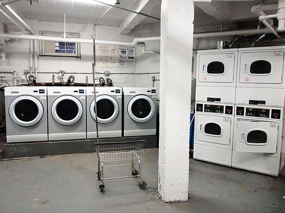 3rd image of 8343 118th St APT 6O