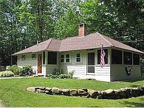 Cute Cottage, So Near the Lake