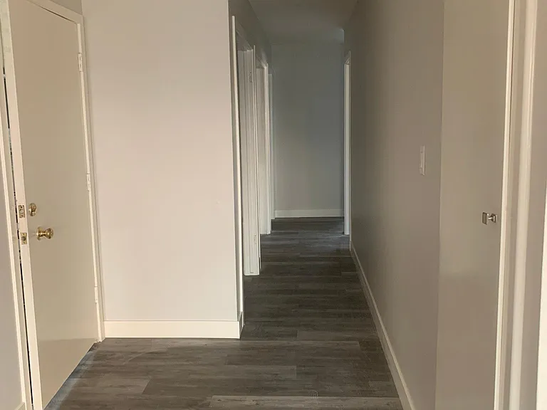 2575 Bayshore Ave — Photo 24