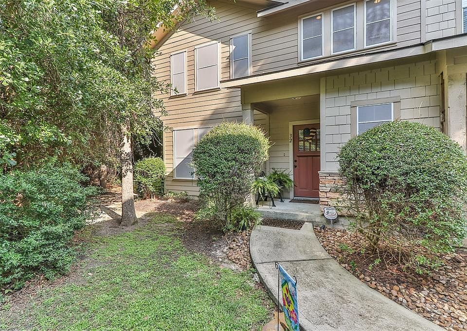 1st image of 32 Stone Creek Pl