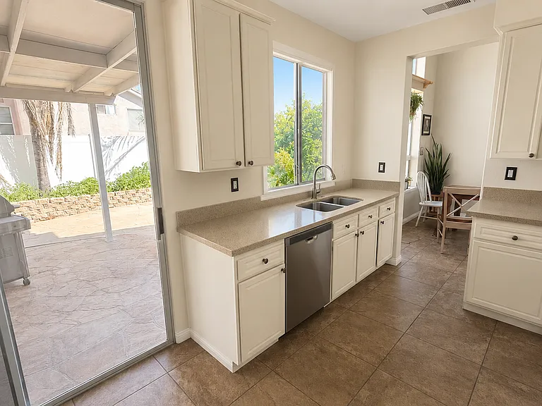 9172 Lantana Dr — Photo 6