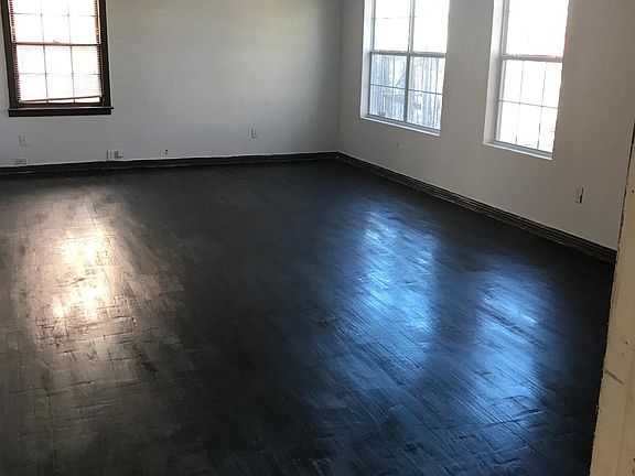 5th image of 2109 N Muskingum Ave