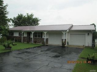 821 Darina Dr, Lebanon, MO 65536