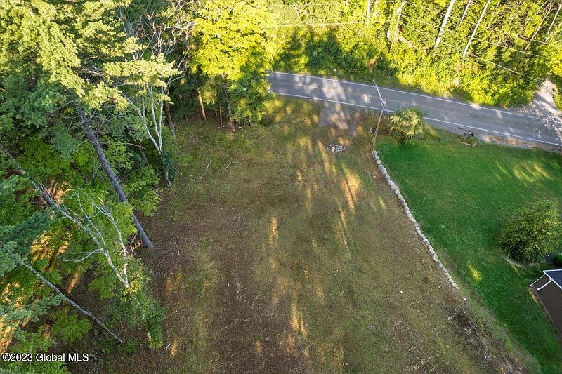 3rd image of 128 Bloody Pond Road