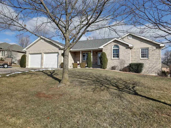 2414 Lindsey Ct, Quincy, IL 62305