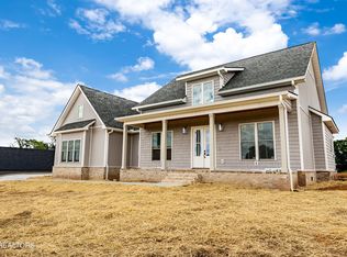 353 Meadow Rd W, Greenback, TN 37742