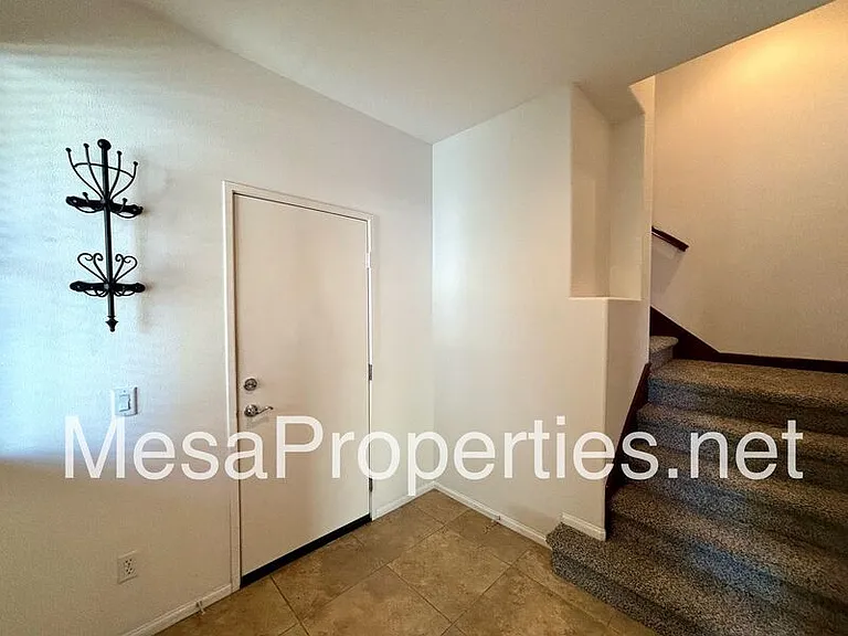 12368 Claredon Dr #6 — Photo 6