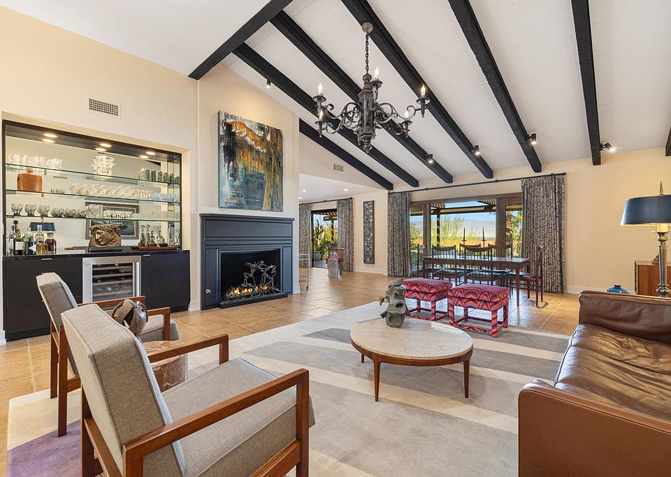 1st image of 40170 Paseo Lindo