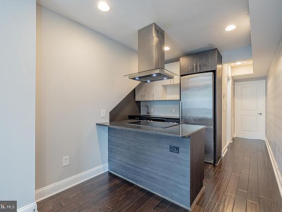 3rd image of 1815 Benning Rd NE APT 2
