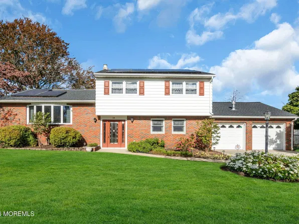 68 Thanksgiving Lane, Clifton, NJ 07013