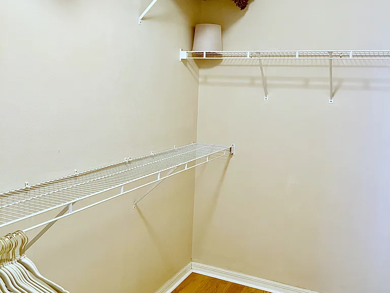 3545 Idlewood Loop — Photo 13