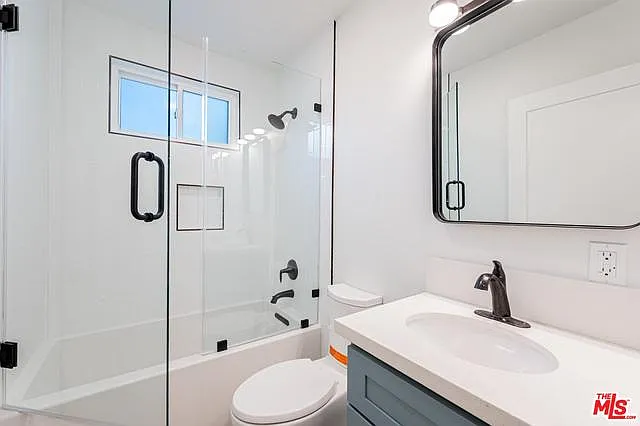 619 N La Fayette Park Pl #5 — Photo 5